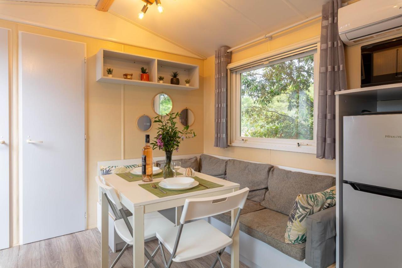 L Arbousier, Mobil-home Vue Degagee Sur La