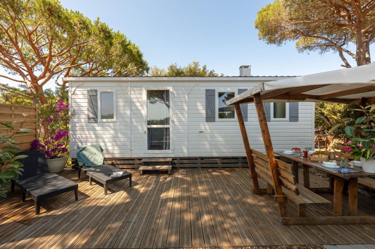 Hébergement de vacances L Arbousier, Mobil-home Vue Degagee Sur La Hyères