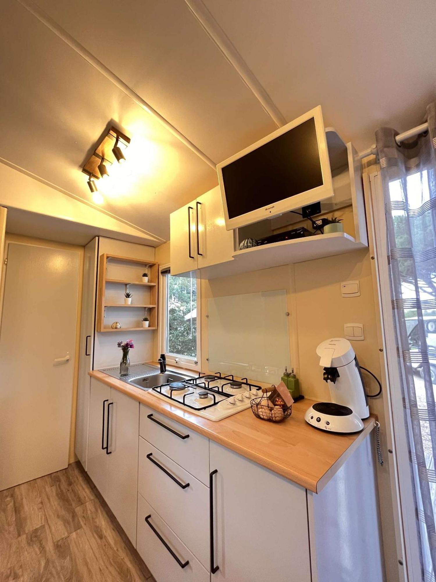 L Arbousier, Mobil-home Vue Degagee Sur La * Hyères